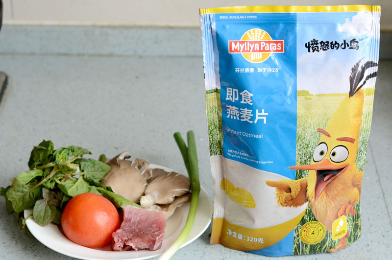 燕麦肉片疙瘩汤